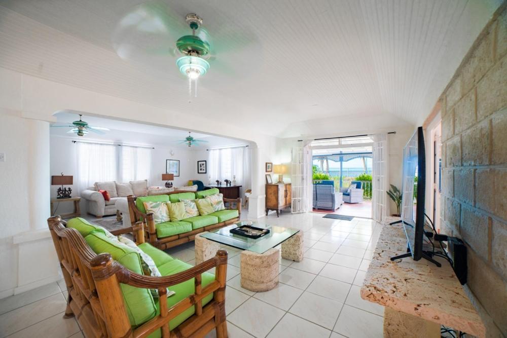 Banyan Beach House Villa Bridgetown Buitenkant foto